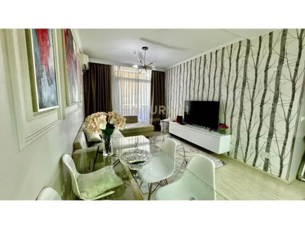 Tirane, shitet apartament 1+1 Kati 9, 70 m² 150.000 € (Komuna e Parisit)