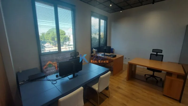 Tirane, shitet zyre Kati 1, 42 m² 126.000 € (KOMPLEKSI ASL)