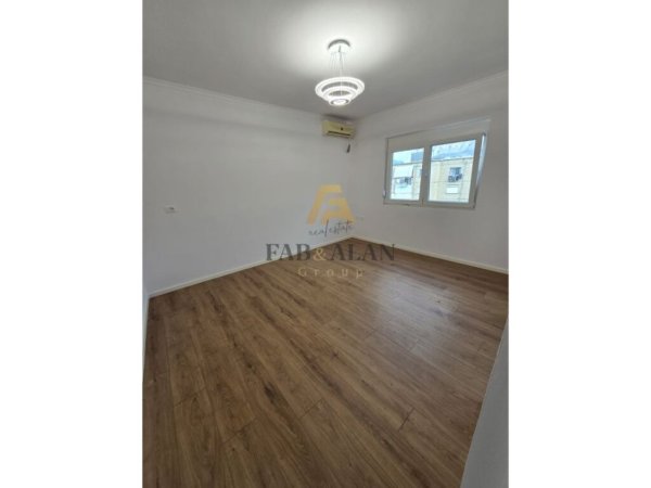 Tirane, shitet apartament 1+1 Kati 5, 52 m² 79.000 € (Ali Dem)