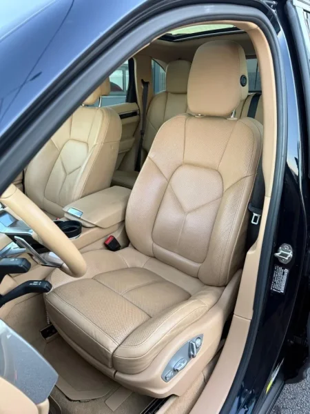 Tirane, shes PORCHE CAYENNE // 2015 // 3.0 DIESEL Nafte, e zeze automatik Klima 119 km 29.500 €