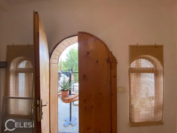 Tirane, jepet me qera apartament 2+1+Ballkon Kati 2, 130 m² 500 € (KOPSHTI ZOOLOGJIK)