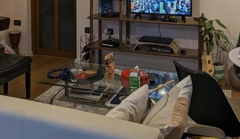 Tirane, shes Tavoline Xhami 45 €