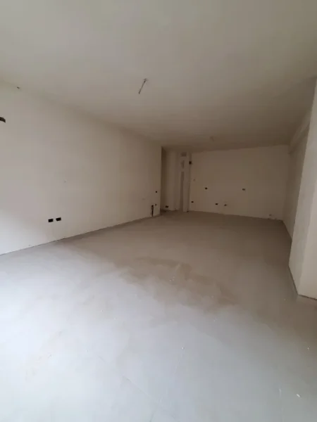 Tirane, shitet apartament 2+1+Ballkon Kati 5, 108 m² 97.200 € (Rruga Aleksandria)