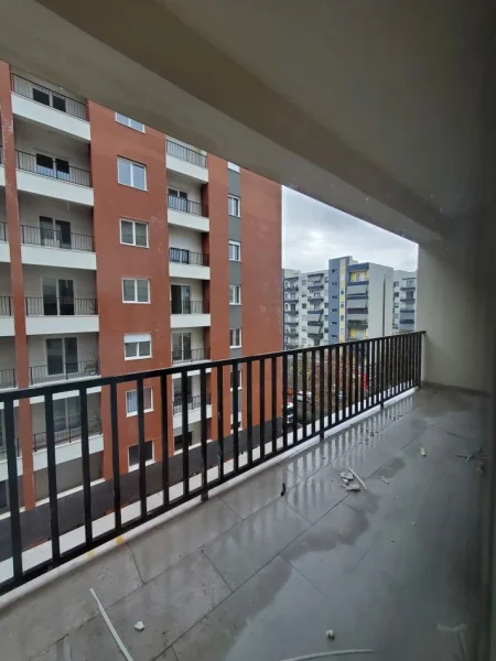 Tirane, shitet apartament 2+1+Ballkon Kati 5, 108 m² 97.200 € (Rruga Aleksandria)