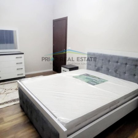 Tirane, jepet me qera apartament 2+1 Kati 4, 103 m² 700 € (Myslym Shyri)