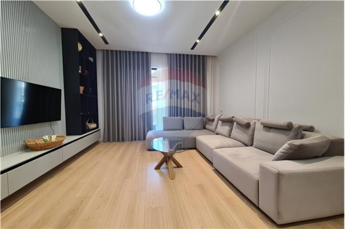 Tirane, jepet me qera 1+1 Kati 5, 65 m² 800 € (21 Dhjetori)