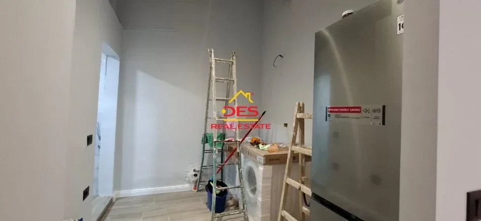 Vlore, shitet apartament 1+1+Ballkon Kati 0, 54 m² 80.000 € (Rruga Mustafa Bello)