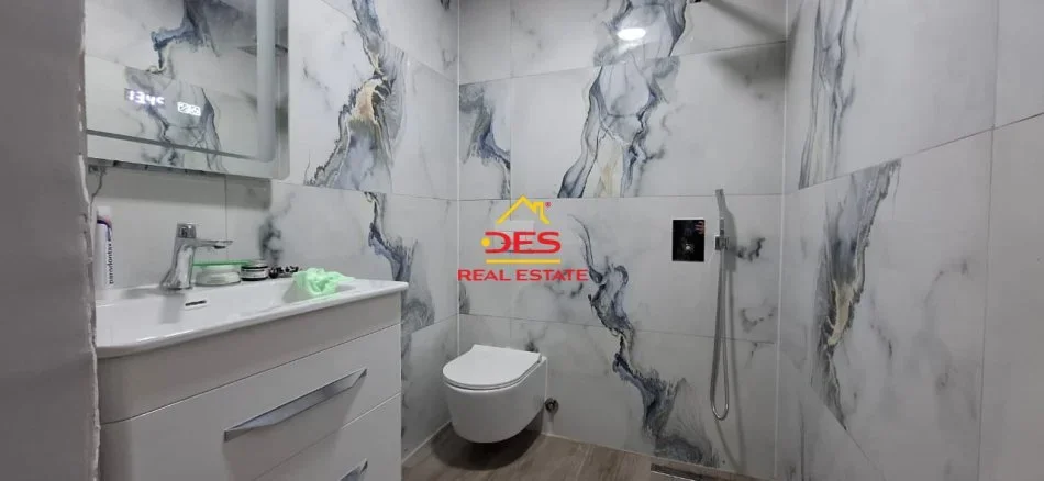 Vlore, shitet apartament 1+1+Ballkon Kati 0, 54 m² 80.000 € (Rruga Mustafa Bello)