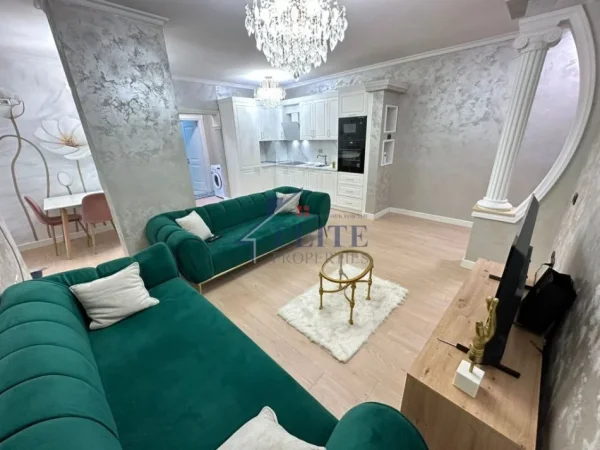 Tirane, jepet me qera apartament 2+1 Kati 7, 75 m² 690 € (Don Bosko)