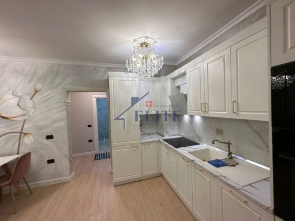 Tirane, jepet me qera apartament 2+1 Kati 7, 75 m² 690 € (Don Bosko)