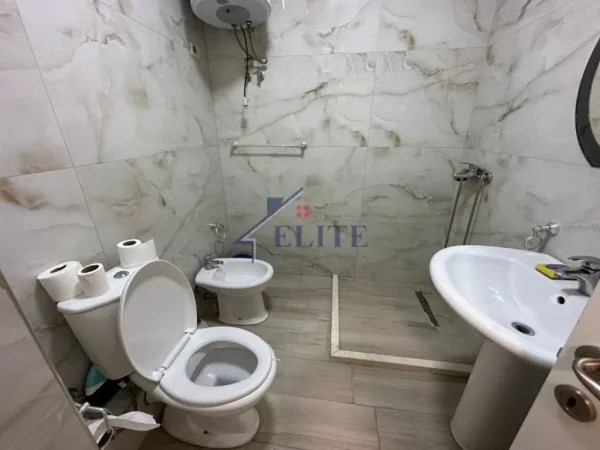 Tirane, jepet me qera apartament 2+1 Kati 7, 75 m² 690 € (Don Bosko)