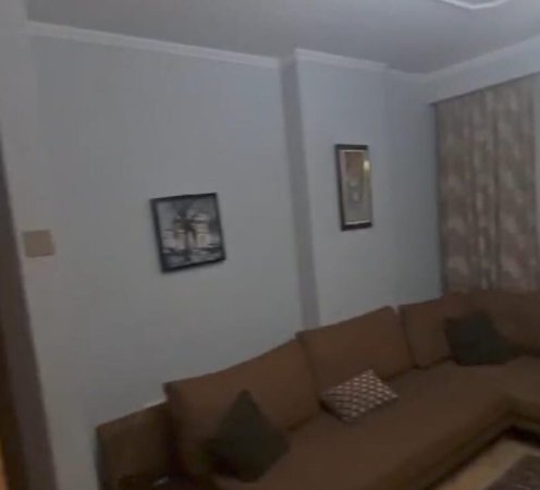 Tirane, jepet me qera apartament 1+1+Ballkon Kati 5, 70 m² 600 € (Rruga e Elbasanit, prane AIR Albania.)