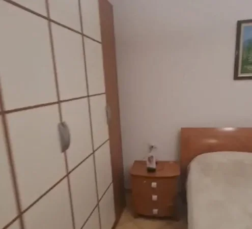 Tirane, jepet me qera apartament 1+1+Ballkon Kati 5, 70 m² 600 € (Rruga e Elbasanit, prane AIR Albania.)