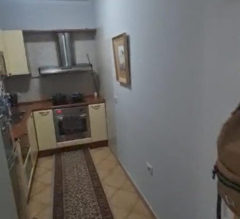 Tirane, jepet me qera apartament 1+1+Ballkon Kati 5, 70 m² 600 € (Rruga e Elbasanit, prane AIR Albania.)