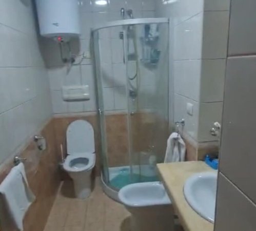 Tirane, jepet me qera apartament 1+1+Ballkon Kati 5, 70 m² 600 € (Rruga e Elbasanit, prane AIR Albania.)