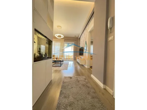 Tirane, shitet apartament 2+1 Kati 2, 104 m² 220.000 € (FARKE)