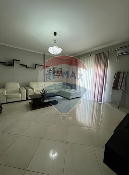 Tirane, jepet me qera apartament 2+1 Kati 0, 102 m² 600 € 