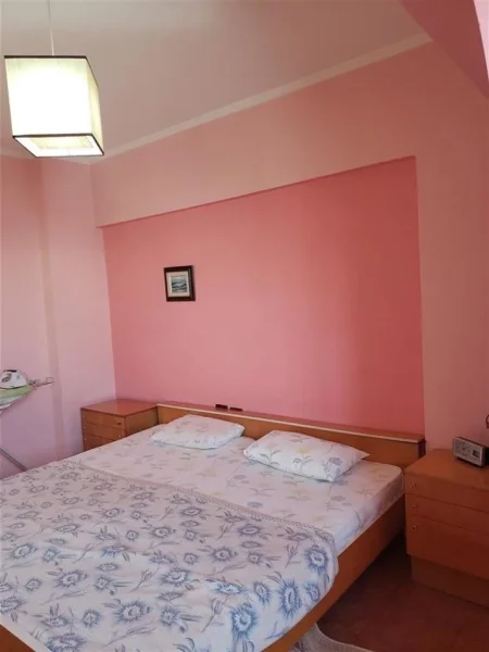 Tirane, jepet me qera apartament 2+1+Ballkon Kati 8, 100 m² 600 € (Komuna e parisit)