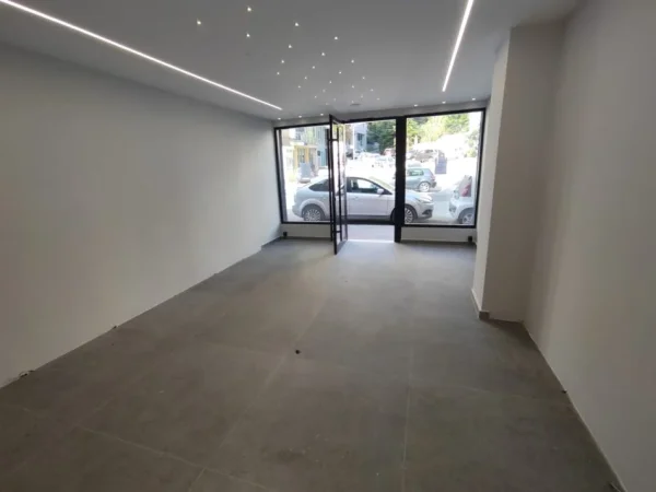 Durres, shitet ambjent biznesi Kati 0, 32 m² 150.000 € (Vollga,Durres)