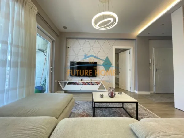 Tirane, shitet apartament 2+1+Ballkon Kati 2, 104 m² 220.000 € (Farke)