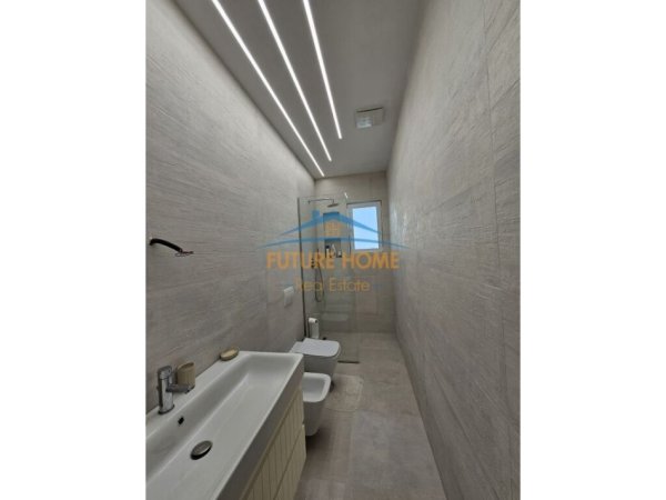 Tirane, jepet me qera Vile 2 Katshe Kati 0, 700 m² 3.000 € (mullet)