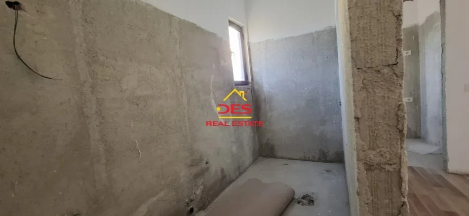 Vlore, shitet apartament+verande | Penthouse 2+1+Ballkon Kati 10, 110 m² 180.000 € (Rruga 7 Nëntori, Vlorë)