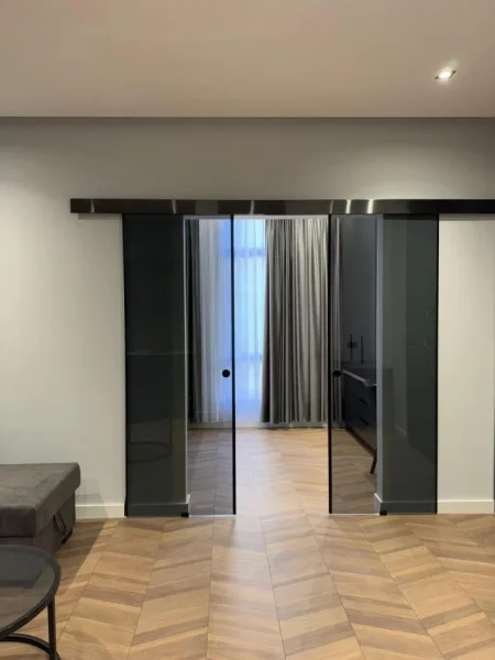 Tirane, jepet me qera apartament 1+1 Kati 0, 40 m² 600 € (Liqeni i Thate.)