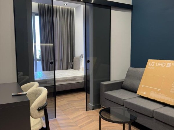 Tirane, jepet me qera apartament 1+1 Kati 0, 40 m² 550 € (Liqeni i Thate)