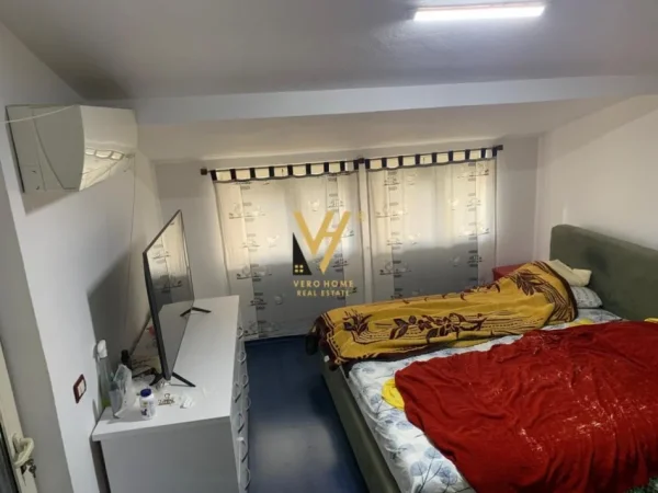 Tirane, shitet apartament 3+1+Ballkon Kati 6, 125 m² 335.000 € (LIQENI ARTIFICIAL)