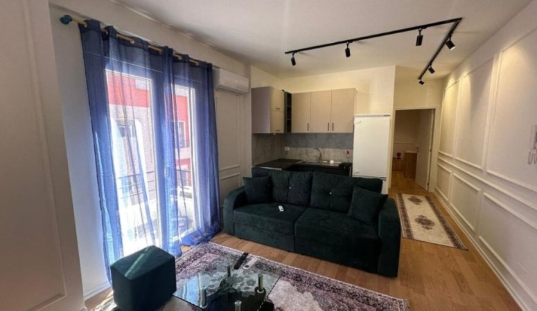 Tirane, jepet me qera apartament 1+1+Ballkon Kati 3, 60 m² 500 € (Selite)