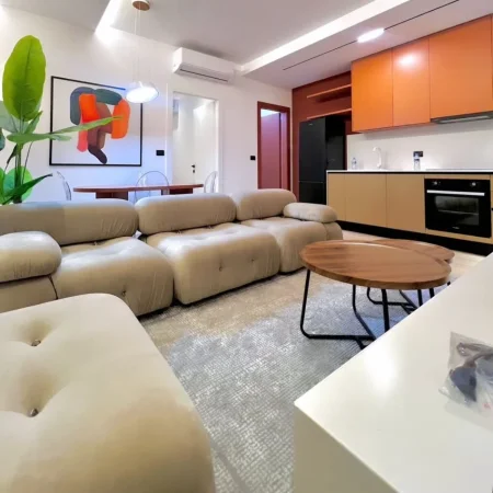 Tirane, shitet apartament 1+1 , 67 m² 155.000 € (Parku Olimpik)