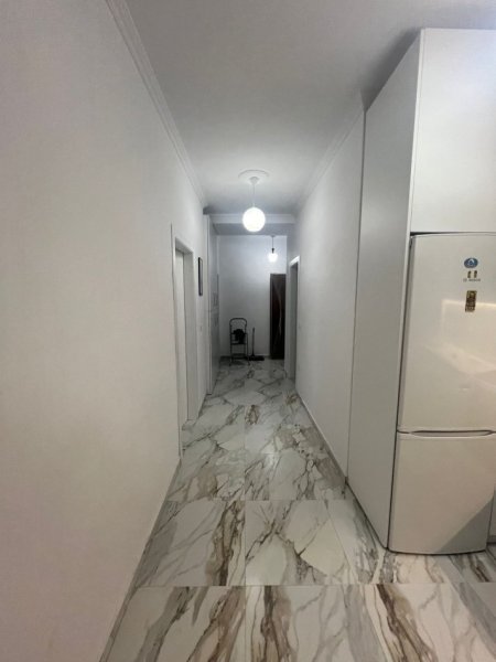 Tirane, jepet me qera apartament 2+1+Ballkon Kati 6, 102 m² 750 € (Fusha e Aviacionit)