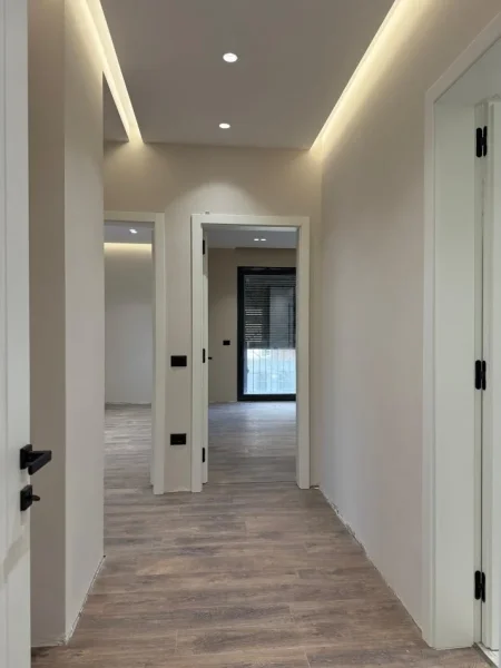 Tirane, shitet apartament 3+1+Ballkon Kati 4, 137 m² 249.340 € (Liqeni i Thate)