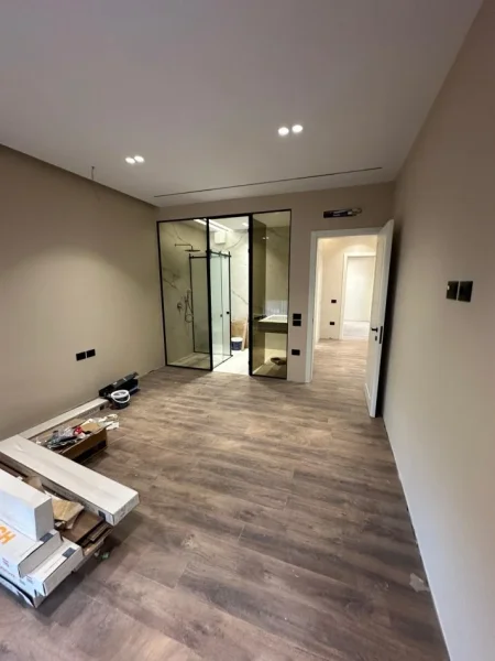 Tirane, shitet apartament 3+1+Ballkon Kati 4, 137 m² 249.340 € (Liqeni i Thate)