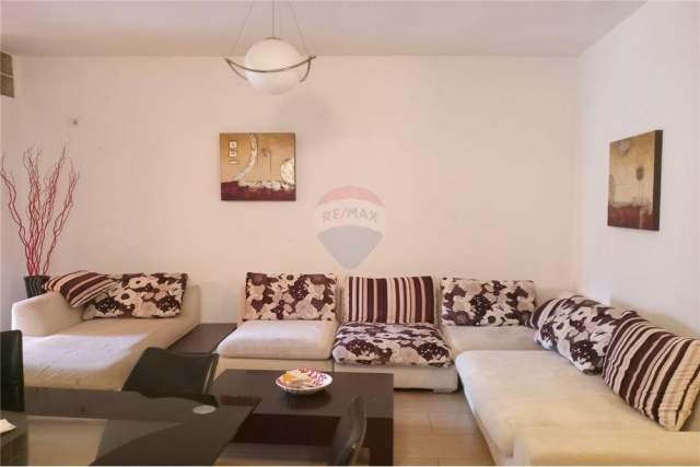 Tirane, jepet me qera apartament 2+1 Kati 1, 100 m² 400 Euro (Gjimnazi Partizani)