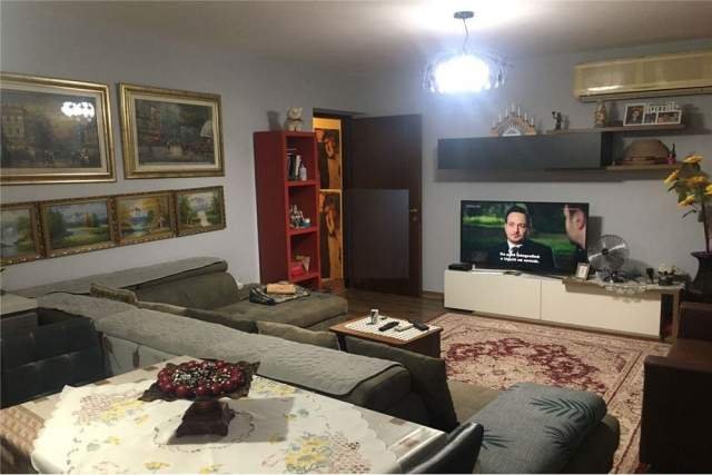 Tirane, jepet me qera apartament 2+1 Kati 4, 85 m² 500 Euro (Petronini, Shqipëri)