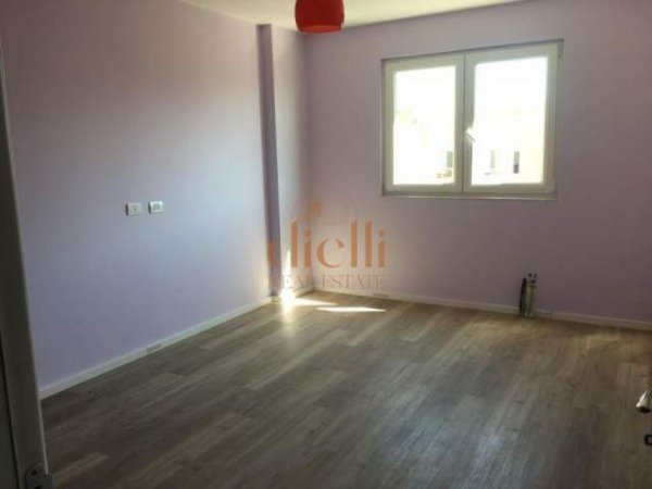 Tirane, shitet apartament 2+1+BLK Kati 10, 142 m² 118.500 Euro (Unaza e Re, Astir)