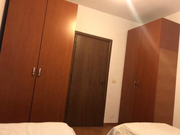 Tirane, jepet me qera apartament Kati 10, 94 m² 450 Euro (RR VACE ZELA)