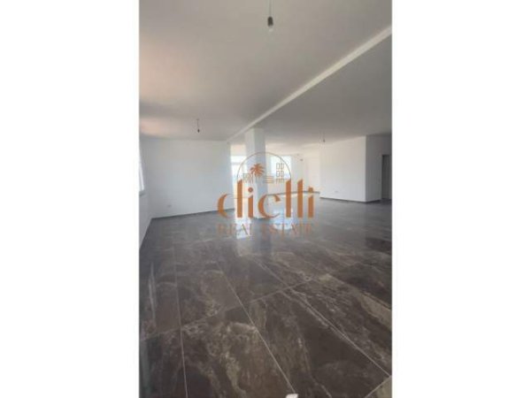 Tirane, jepet me qera zyre 249 m² 1.000 Euro