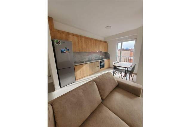 Tirane, jepet me qera apartament 1+1 Kati 4, 55 m² 500 Euro (21 dhjetori)