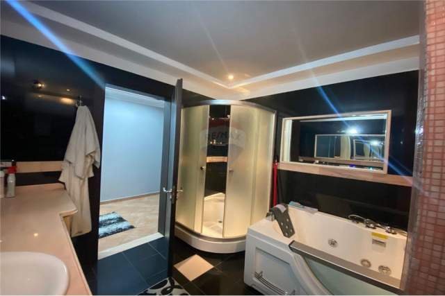 Tirane, jepet me qera Kati 8, 140 m² 650