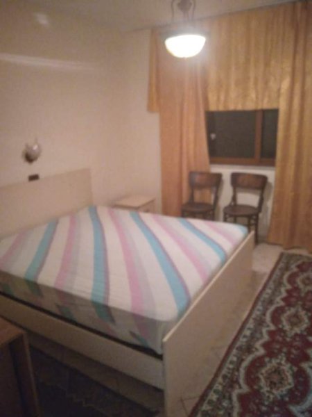 Tirane, jepet me qera apartament 1+1 Kati 2, 55 m² 300 Euro