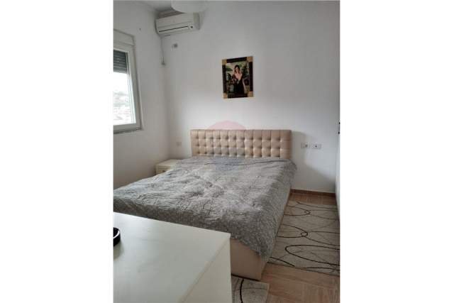 Tirane, shitet apartament 3+1+BLK Kati 8, 192 m² 135.000 Euro (Fresku)