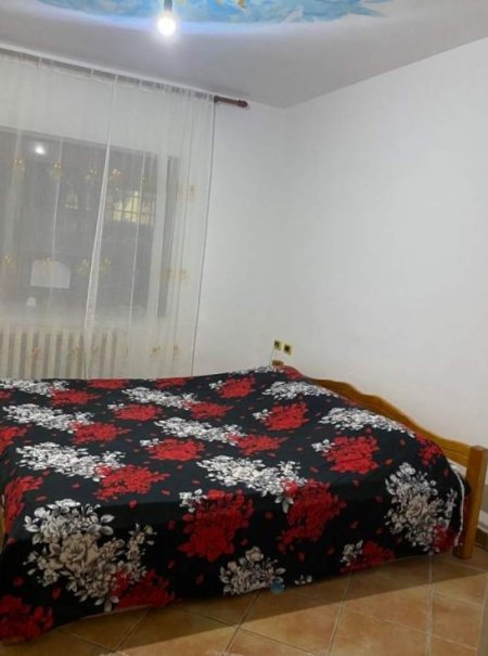 Tirane, jepet me qera apartament 2+1+BLK Kati 1, 75 m² 350 Euro (brryli)