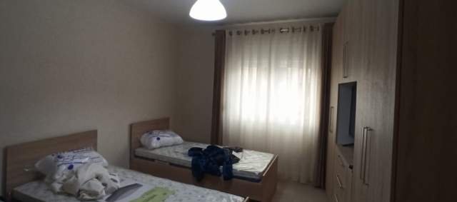 Tirane, jepet me qera apartament 2+1+BLK Kati 4, 75 m² 450 Euro (frosina plaku)