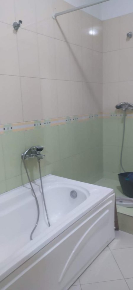 Tirane, jepet me qera apartament 2+1 Kati 6, 105 m² 400 Euro (Zogu i Zi)