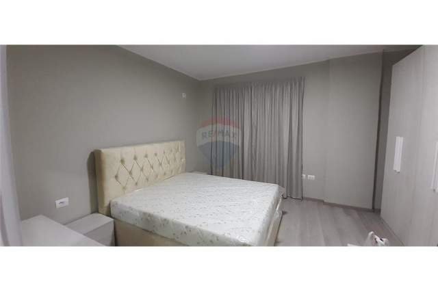 Tirane, shitet apartament 1+1 Kati 1, 70 m² 75.000 Euro (bill klinton)