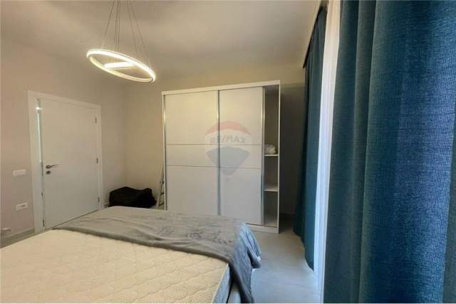 Tirane, jepet me qera apartament 65 m² 450 Euro (farmacia 10)