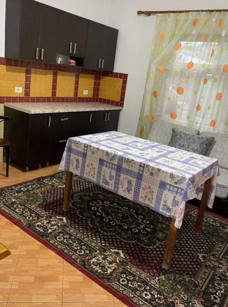 Tirane, jepet me qera apartament 1+1+BLK Kati 1, 56 m² 30.000 Leke (5 maji)
