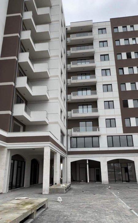 Tirane, shitet apartament 2+1+BLK Kati 7, 124 m² 80.000 Euro (Bulevardi Blu, Kamez)